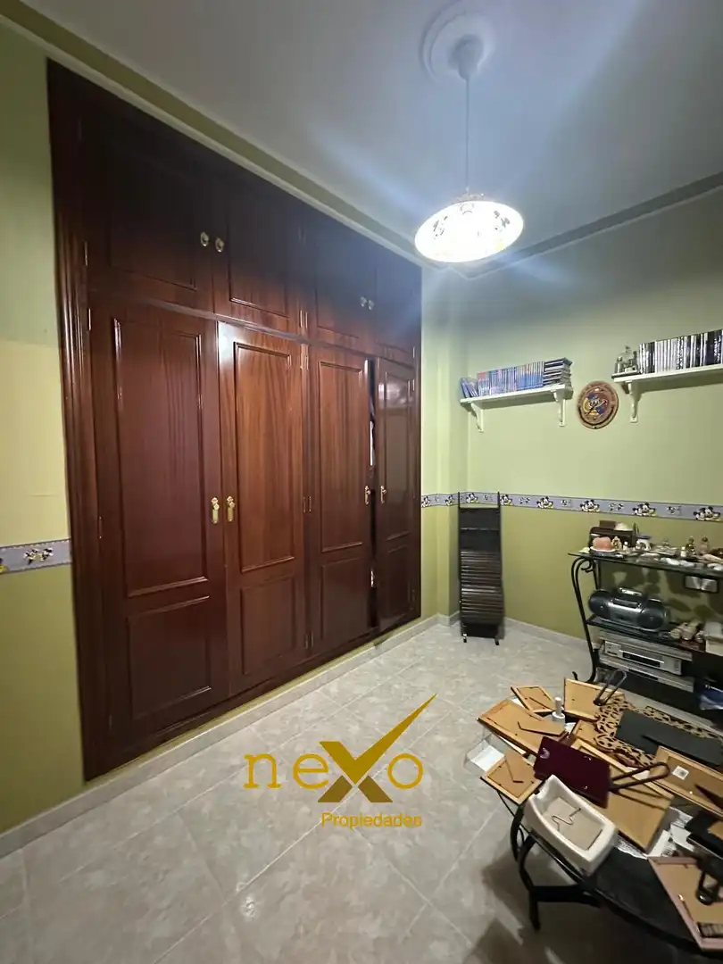 Habitación de Casa o chalet en venta en Carmona