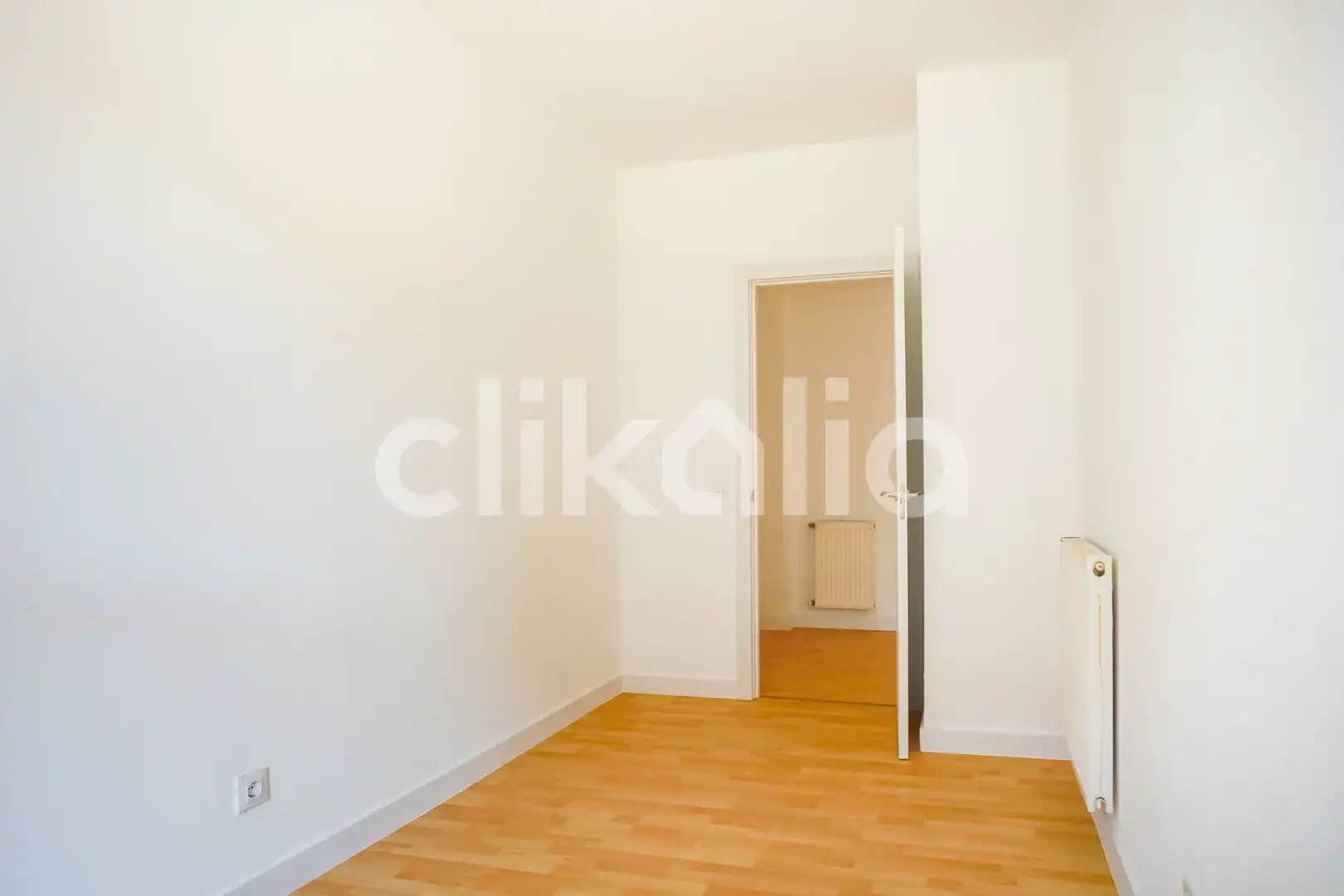 Wohnung zum Verkauf in Tres Cantos mit Heizung, Privatgarten und Terrasse
