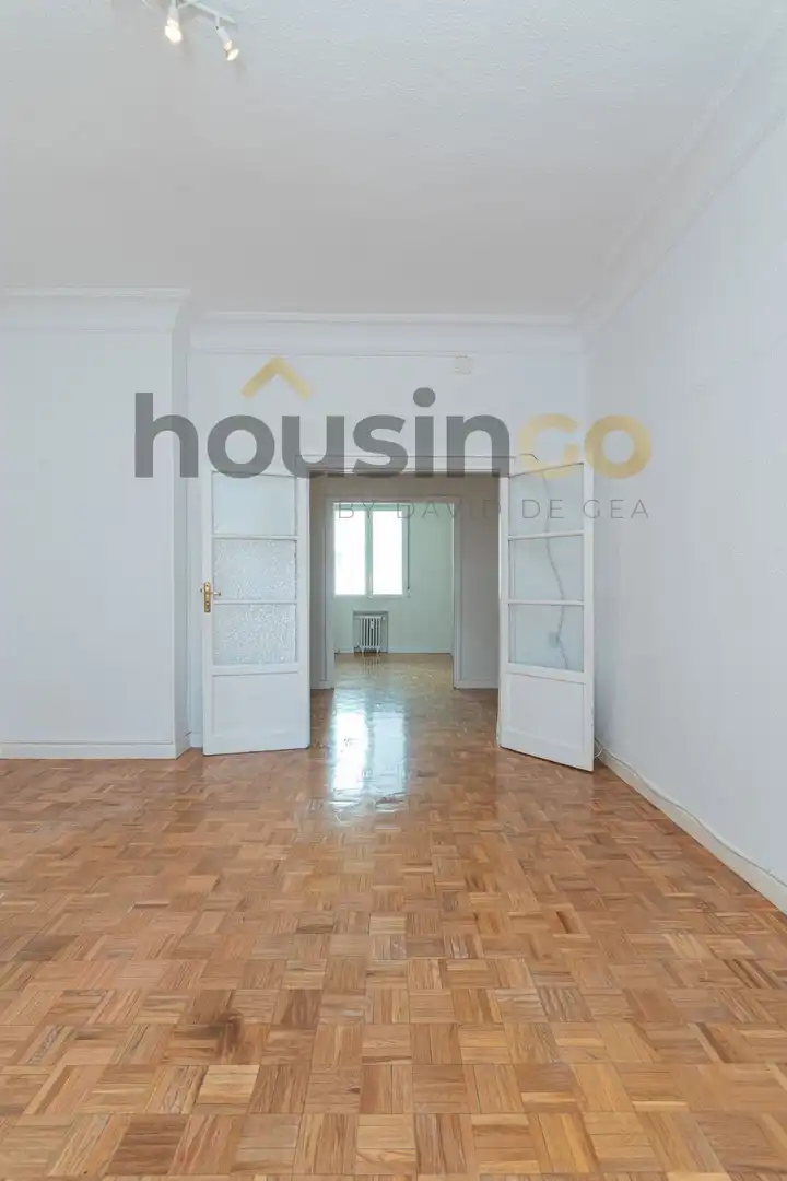 Living room of Flat for sale in Madrid  with Heating