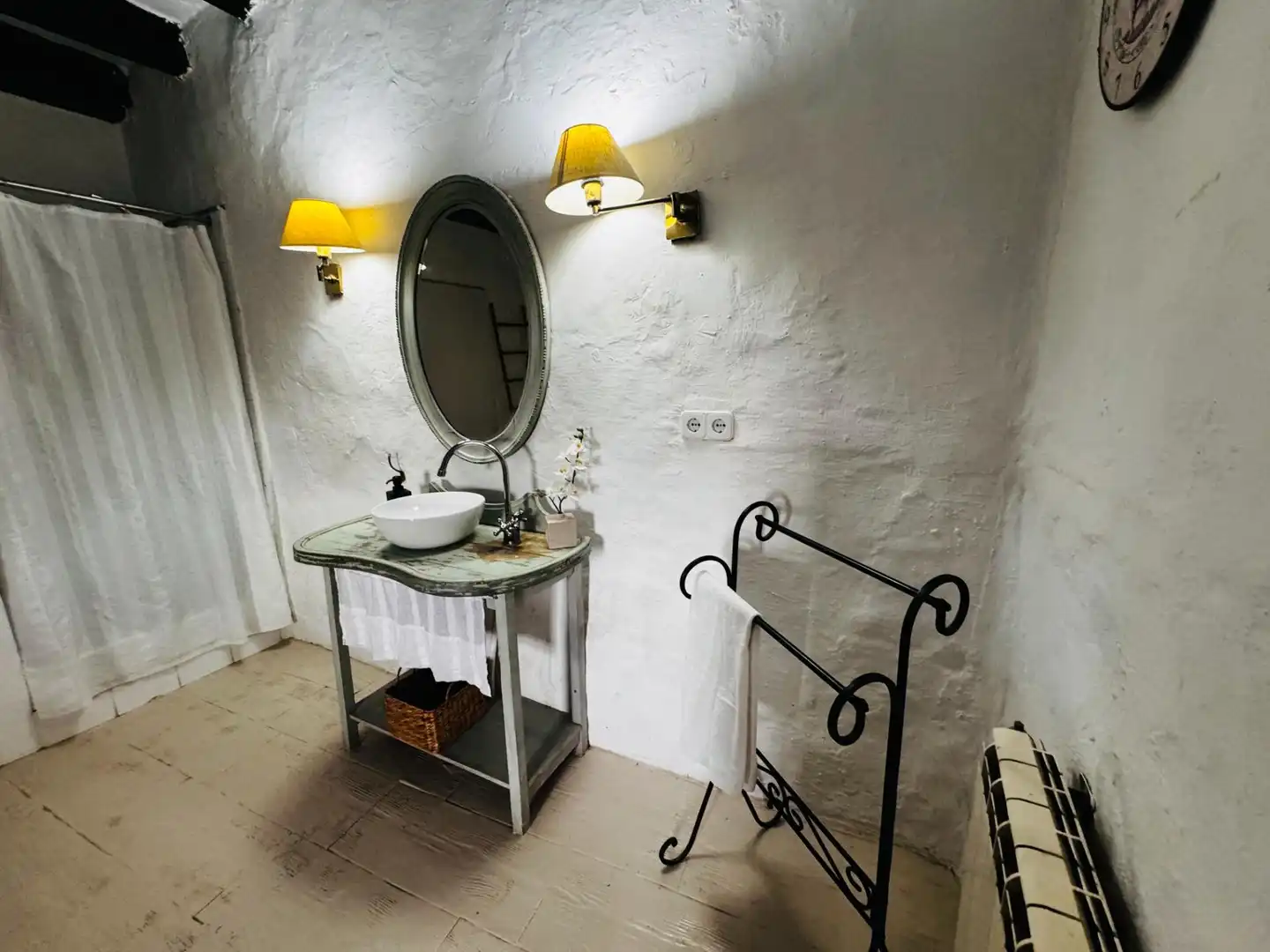 Baño de Finca rústica en venta en Sant Sadurní d'Anoia con Aire acondicionado, Jardín privado y Terraza