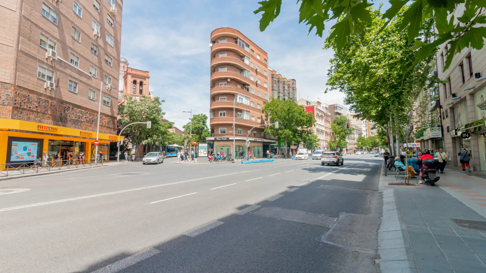 Exterior view of Flat for sale in  Madrid Capital  with Air Conditioner, Heating and Oven