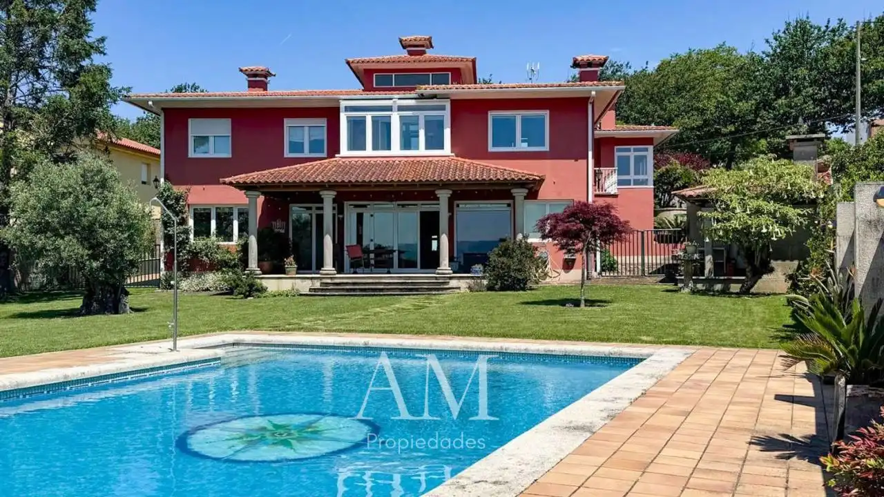 Jardí de Casa o xalet en venda en Vigo  amb Calefacció, Jardí privat i Terrassa