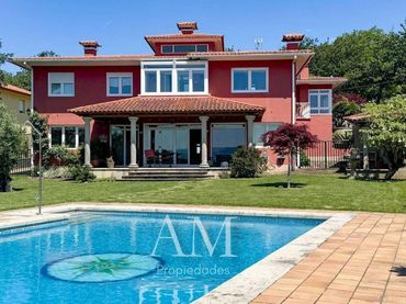 Villa con balcone in vendita a SAIANS