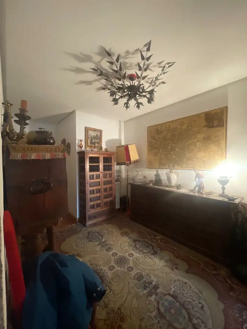 Comedor de Piso en venta en Madrid con Calefacción, Parquet y Balcón