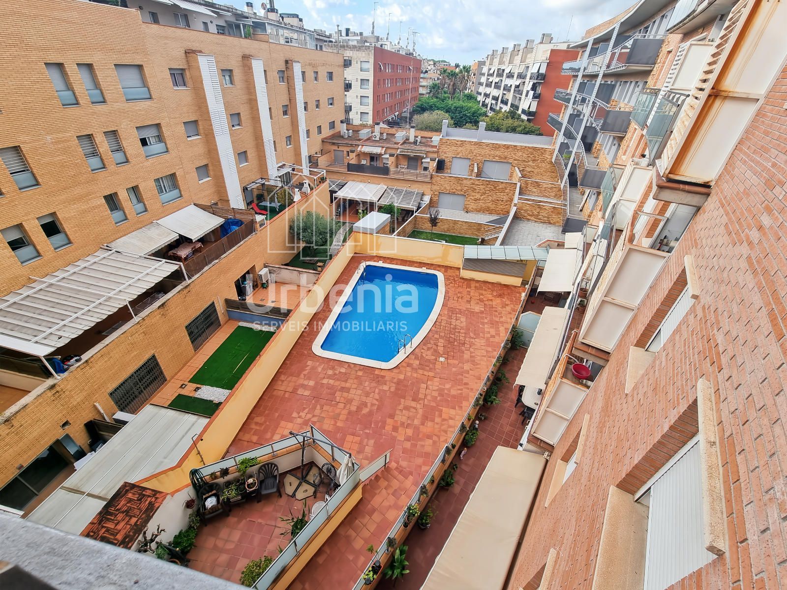 Piscina de Pis en venda en Mataró amb Terrassa, Traster i Piscina