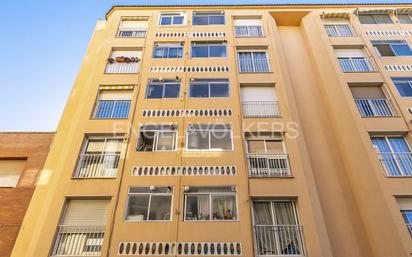 Außenansicht von Wohnungen zum verkauf in Torredembarra mit Balkon