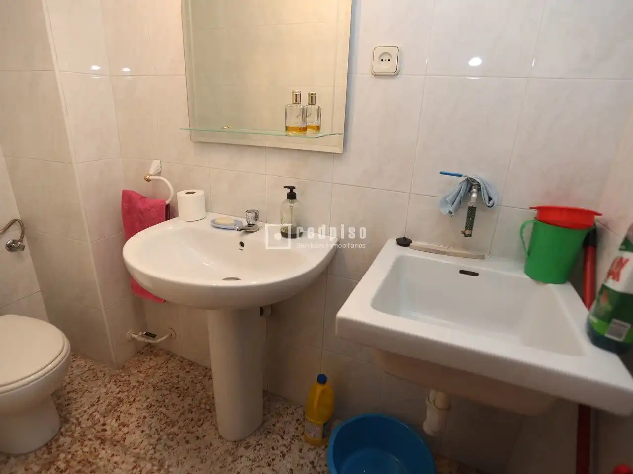 Baño de Edificio en venta en Madrid