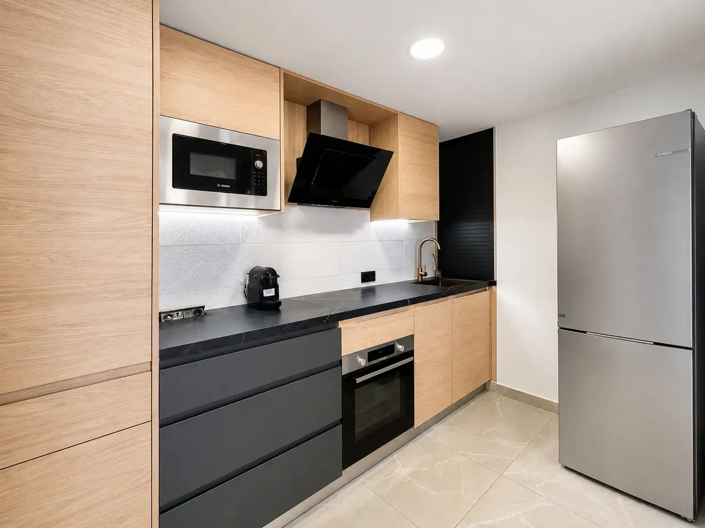 Cuina de Apartament en venda en Calpe / Calp amb Aire condicionat, Calefacció i Jardí privat