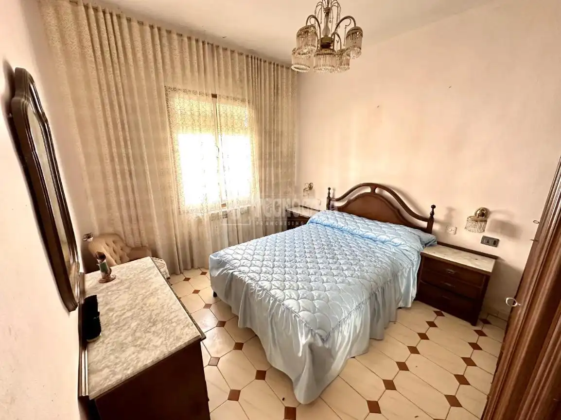 Bedroom of Detached homes for sale in Marchamalo  with Heating