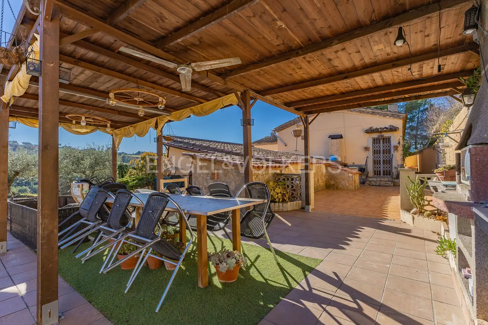 Terrasse von Country house zum Verkauf in Fonollosa mit Heizung, Privatgarten und Terrasse