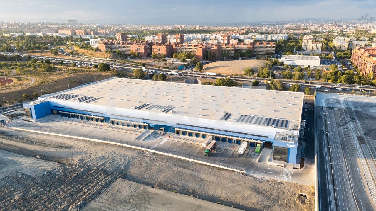 Exterior view of Industrial buildings to rent in  Madrid Capital
