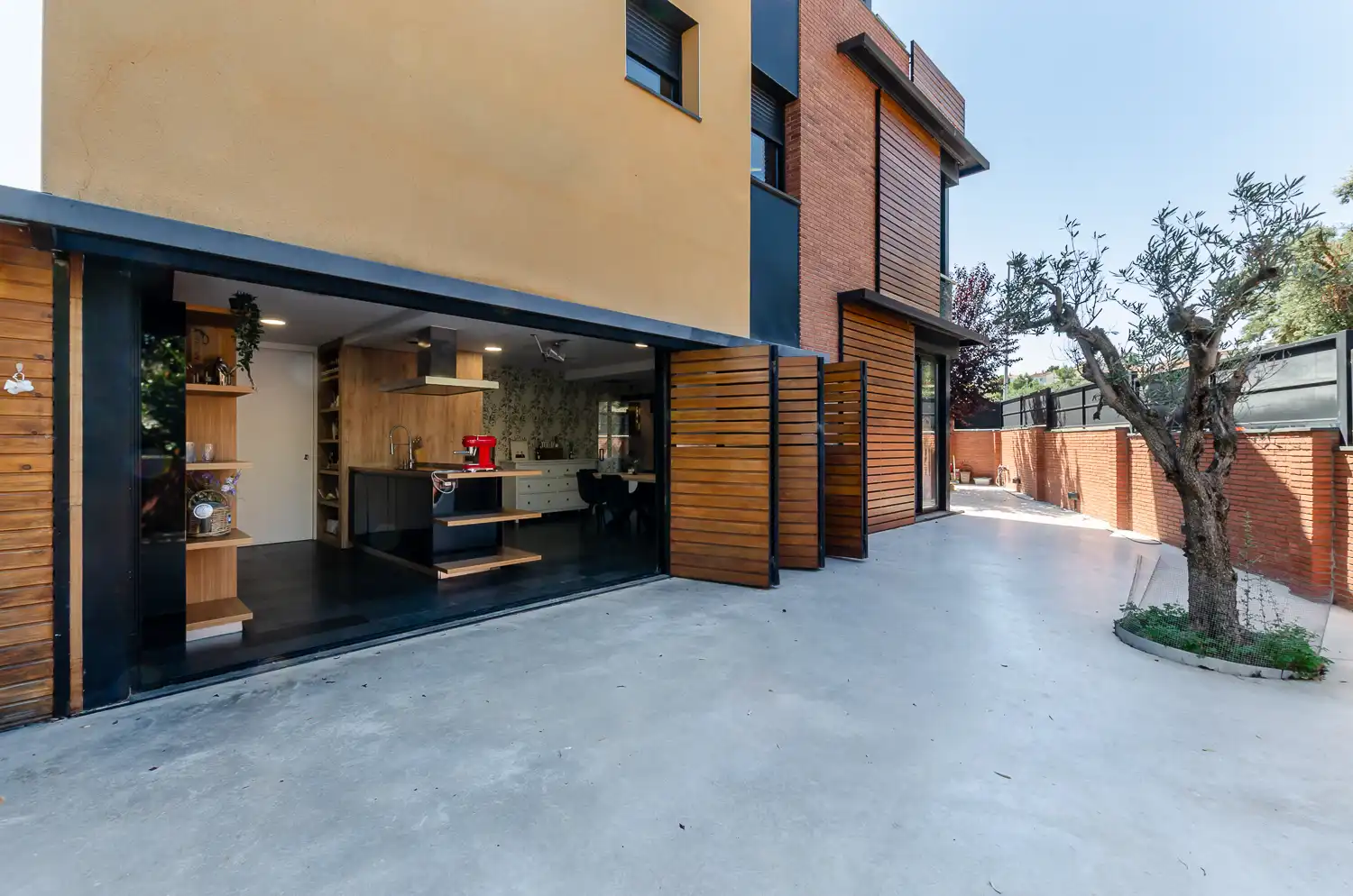 Detached house with garden for sale in Carrer Chet Baker, imagen 16