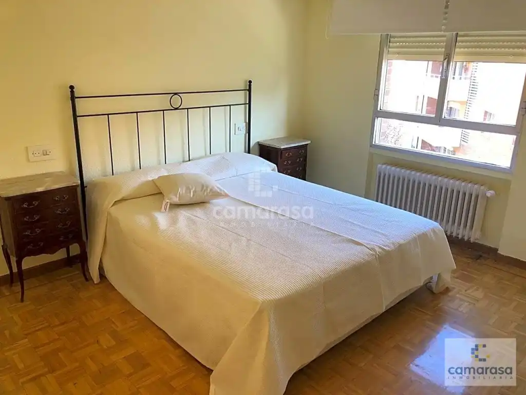 Schlafzimmer von Wohnung zur Miete in Ávila mit Möbliert, Ofen und Waschmaschine