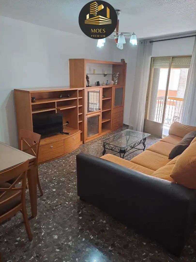 Sala de estar de Piso de alquiler en Jaén con Aire acondicionado, Calefacción y Balcón
