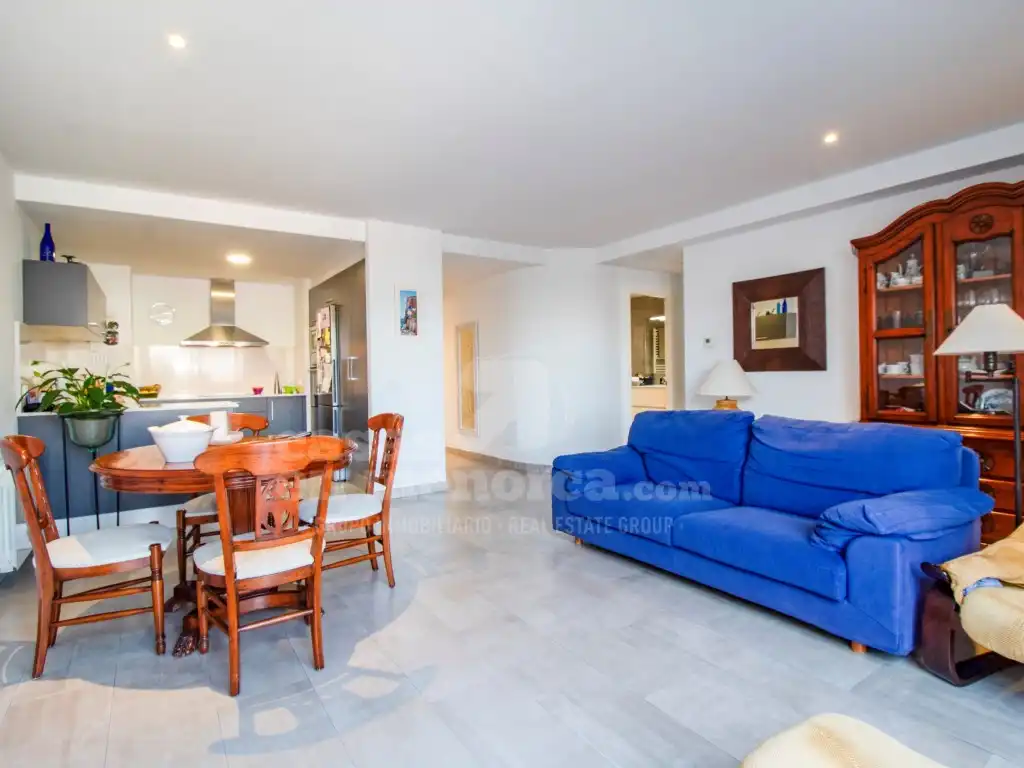 Sala d'estar de Pis en venda en Maó - Mahón amb Calefacció, Jardí privat i Terrassa