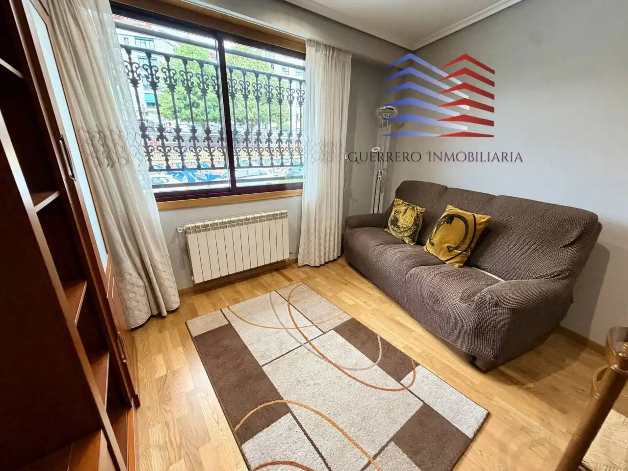 Habitación de Apartamento de alquiler en Barbadás con Calefacción, Trastero y Amueblado