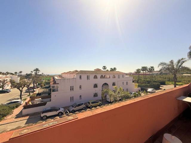 Ático en Venta en Urbanización Marina Tropical en Marina de Casares