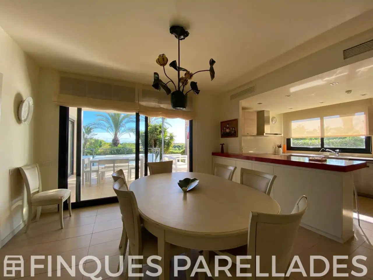 Comedor de Casa o chalet en venta en Sitges con Aire acondicionado, Calefacción y Jardín privado