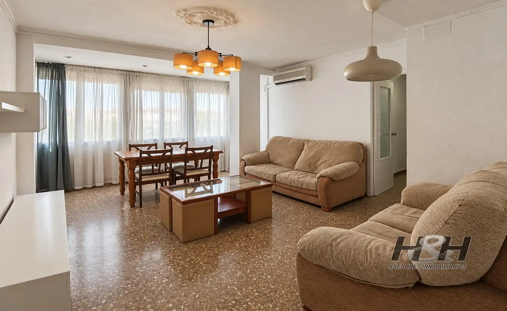 Piso con ascensor en venta en Camins al Grau