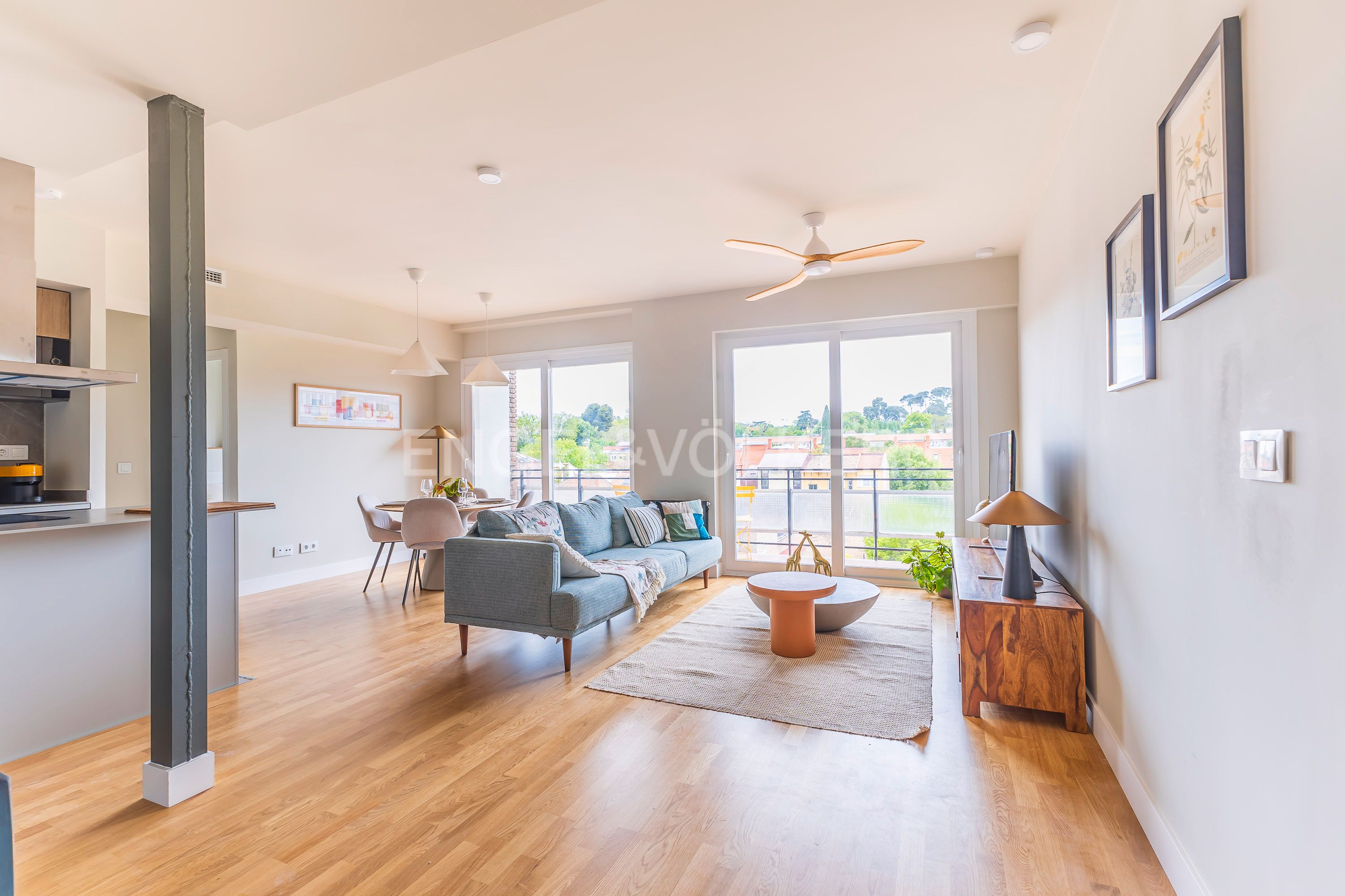 Living room of Apartment to rent in  Madrid Capital  with Heating, Terrace and Furnished