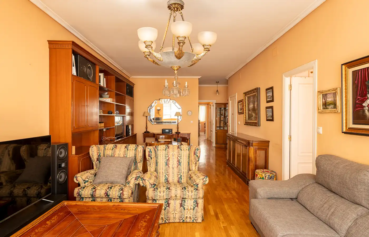 Sala d'estar de Pis en venda en A Coruña Capital  amb Calefacció, Forn i Internet