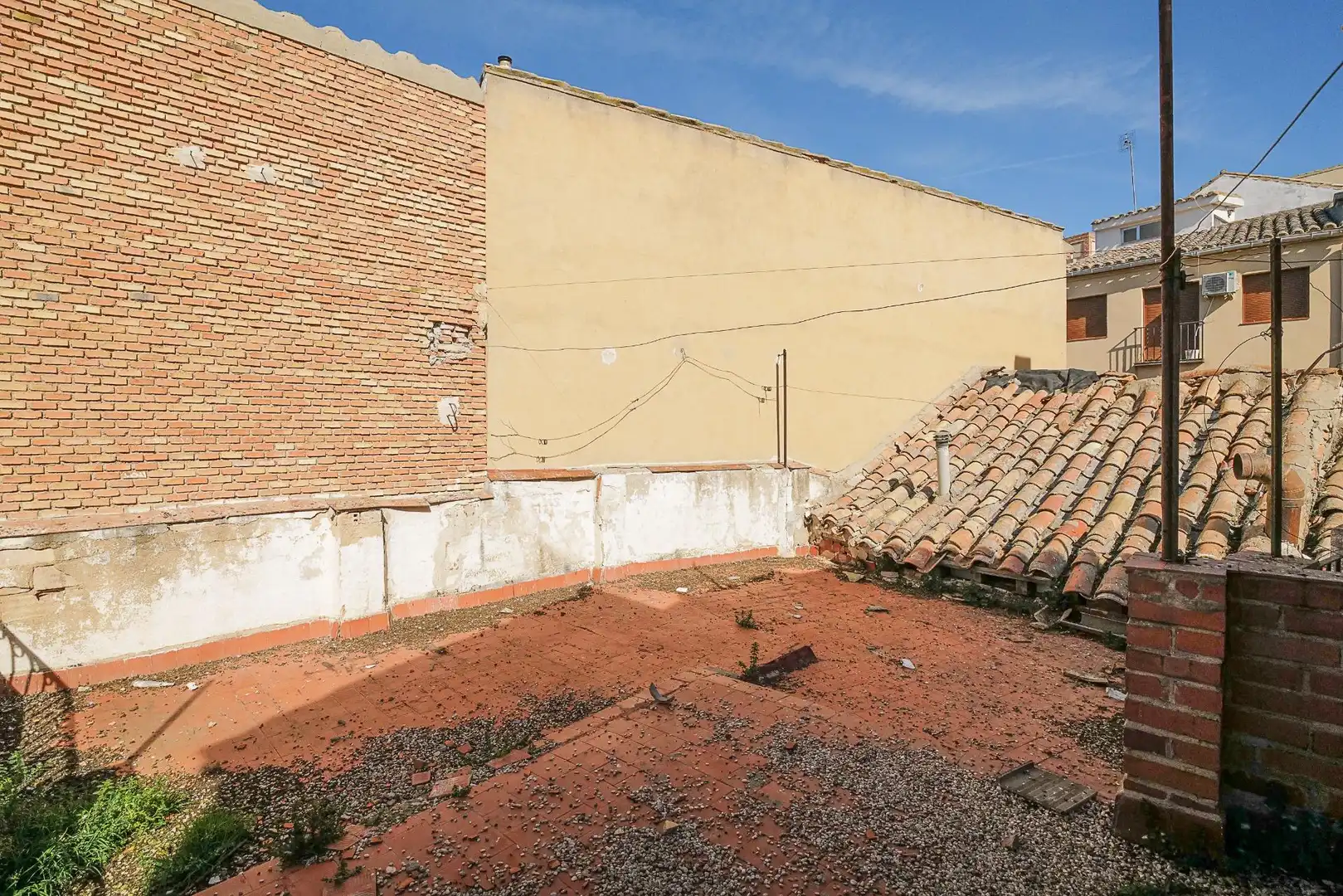 Vista exterior de Edificio en venta en Toledo
