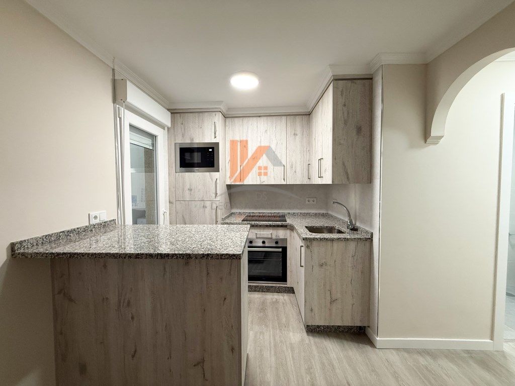 Cuina de Apartament en venda en Santiago de Compostela 