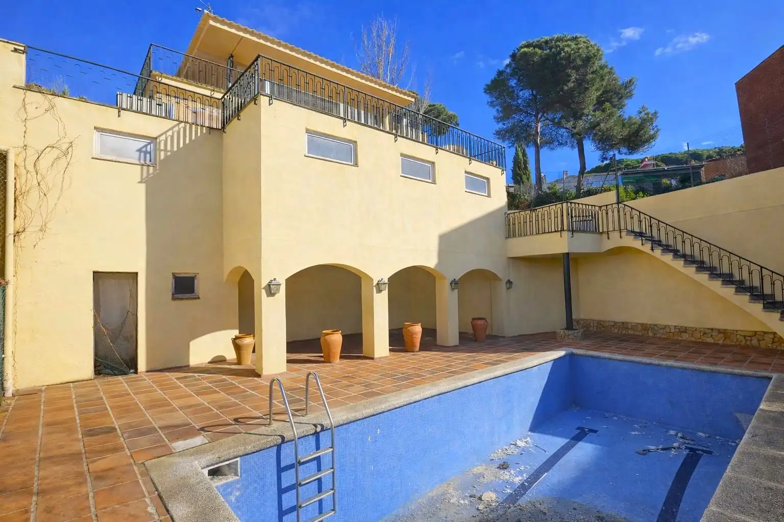Casa con terraza en venta en Avinguda de la Verge de Núria, imagen 2