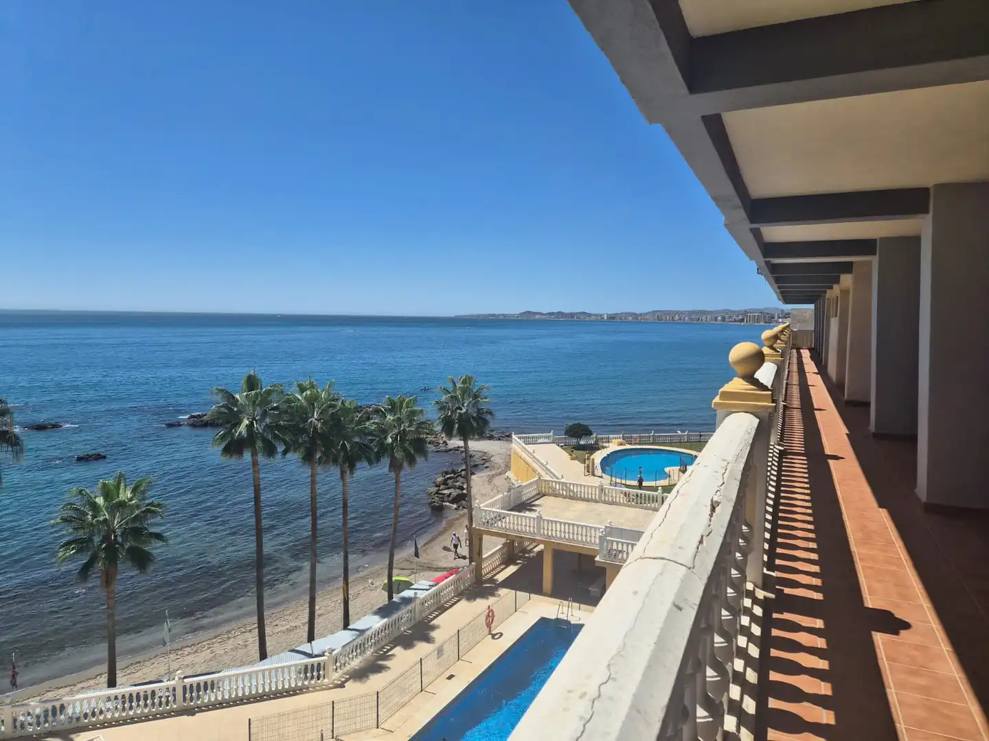 Apartamento de alquiler en Benalmádena con Terraza, Amueblado y Piscina comunitaria