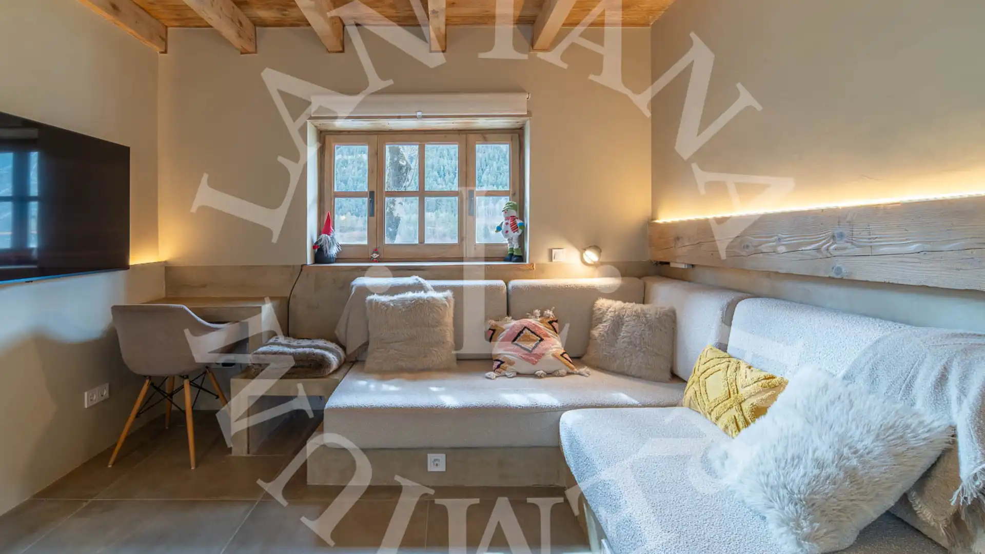 Dormitori de Pis en venda en Naut Aran amb Calefacció, Traster i Moblat