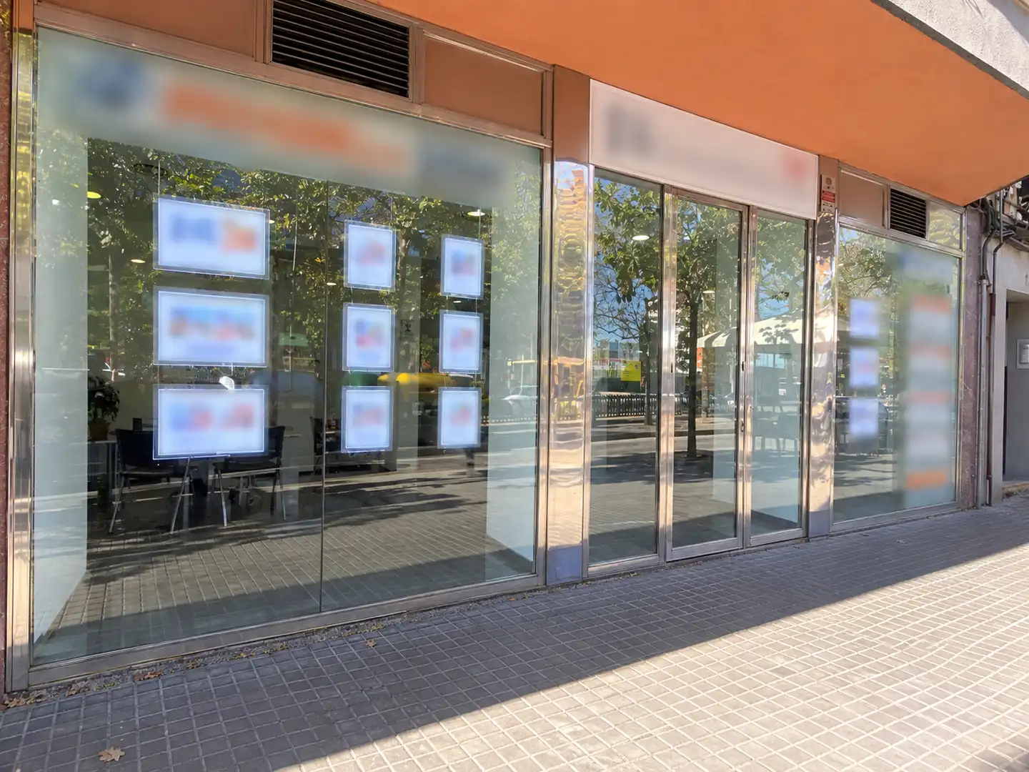 Commercial properties for rent in Verdum