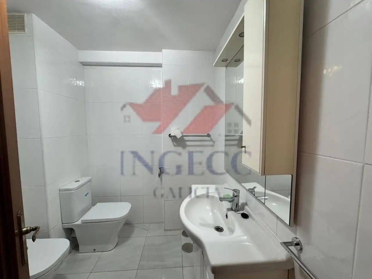Baño de Piso en venta en A Coruña Capital  con Calefacción, Parquet y Trastero