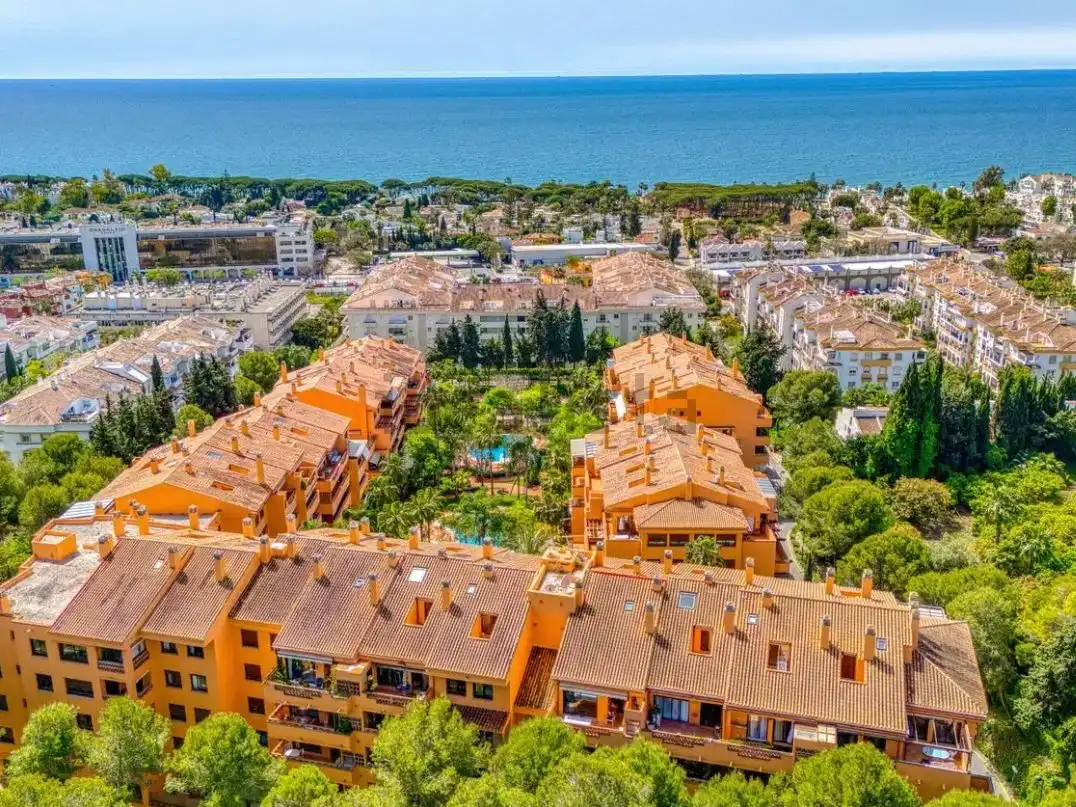 Wohnung mit Pool zum Verkauf in Avenida Conde Rudi 5