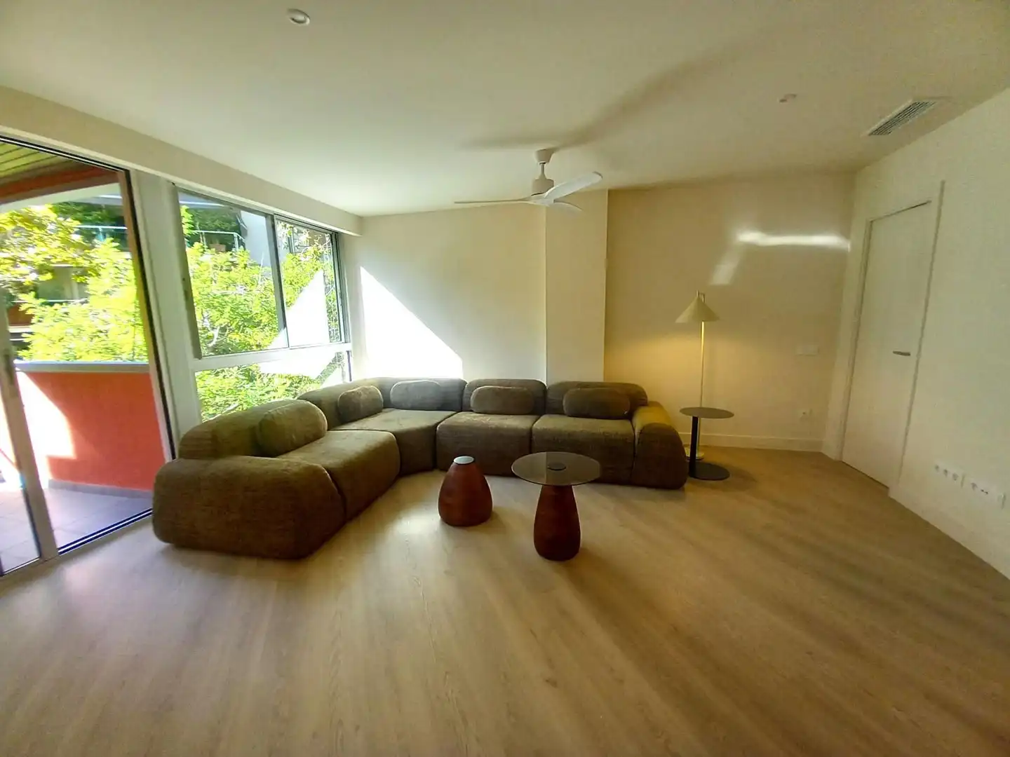 Wohnzimmer von Wohnung zur Miete in Barcelona mit Klimaanlage, Heizung und Terrasse