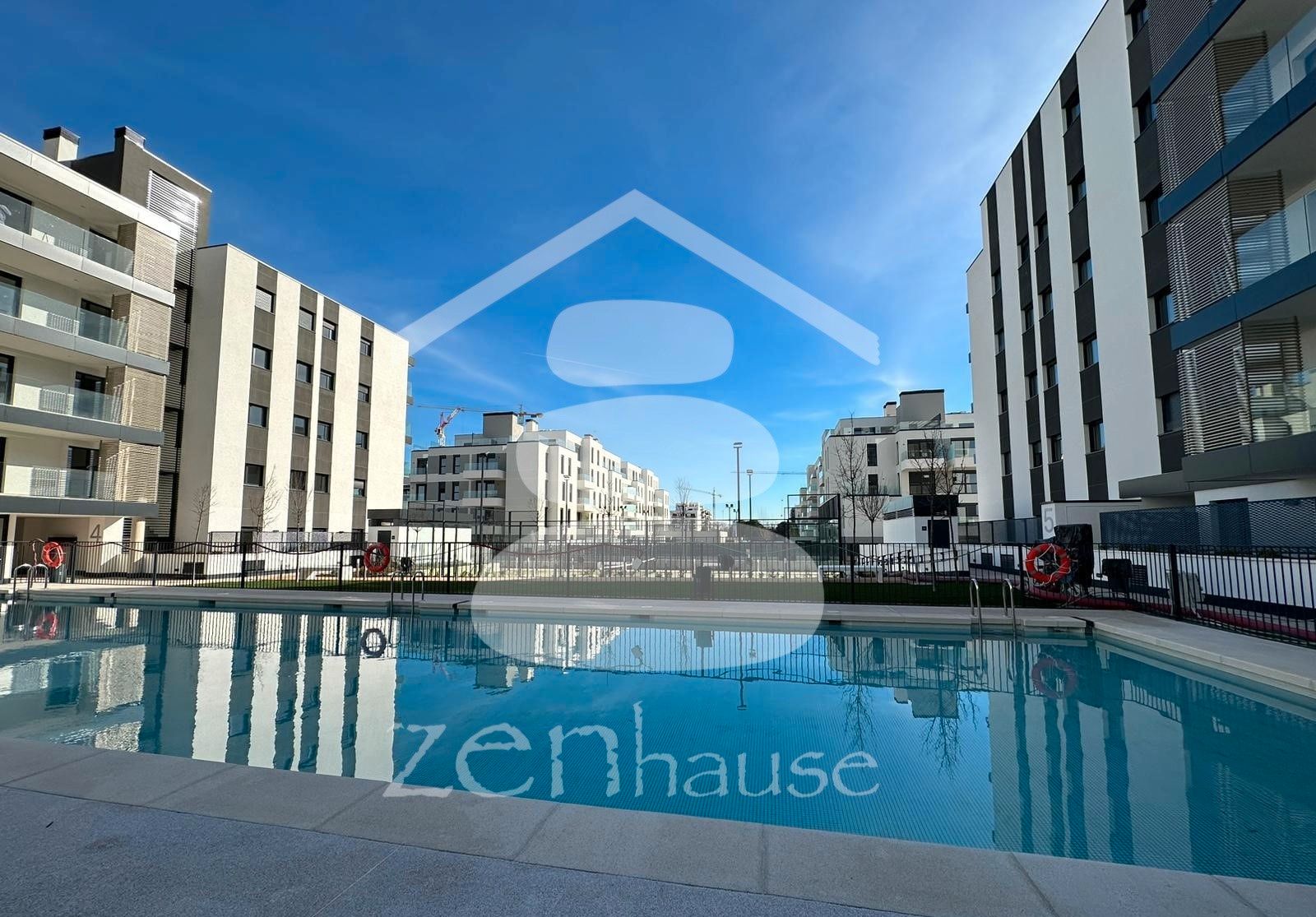 Swimming pool of Flat to rent in Alcalá de Henares  with Air Conditioner, Heating and Terrace