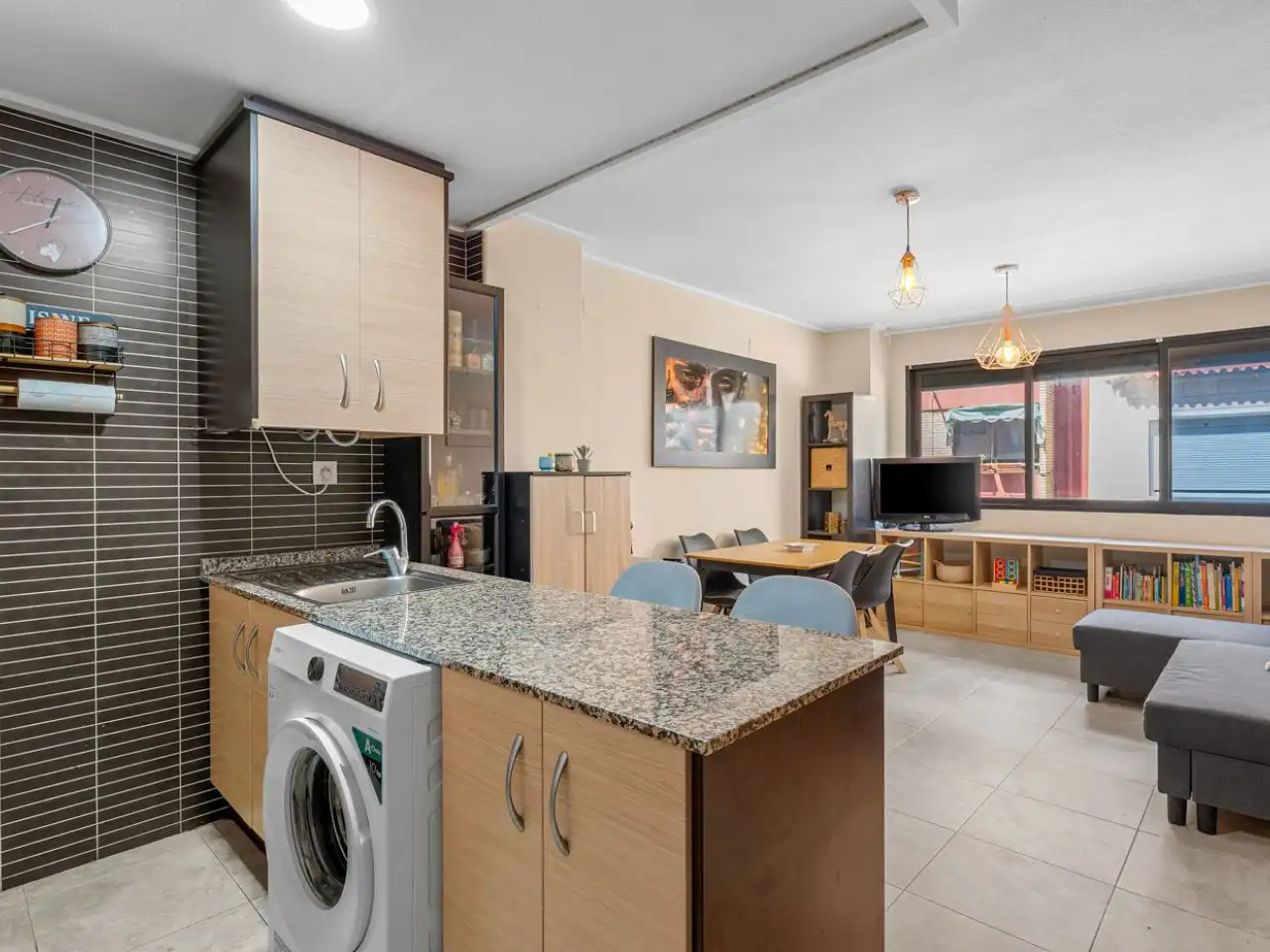Cuina de Apartament en venda en Alicante / Alacant amb Aire condicionat, Calefacció i Terrassa
