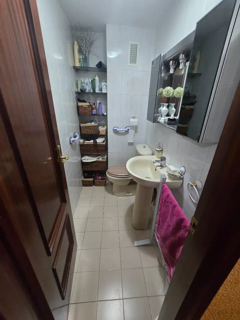 Baño de Piso en venta en Jaén con Aire acondicionado, Calefacción y Jardín privado