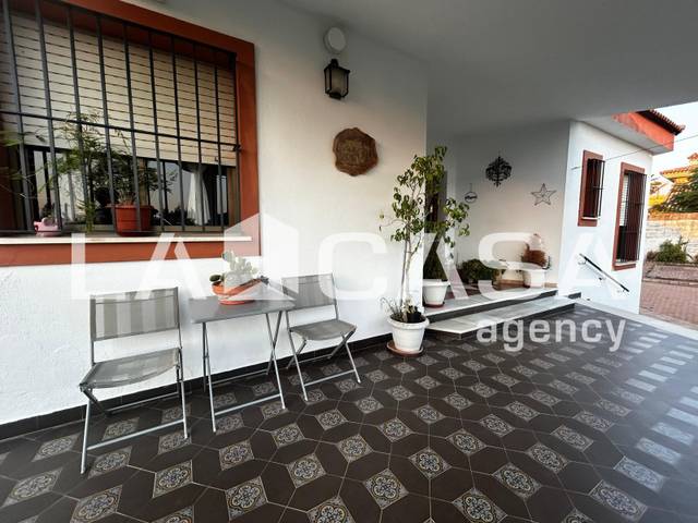 Casa-chalet en Venta en Cerros de Montequinto