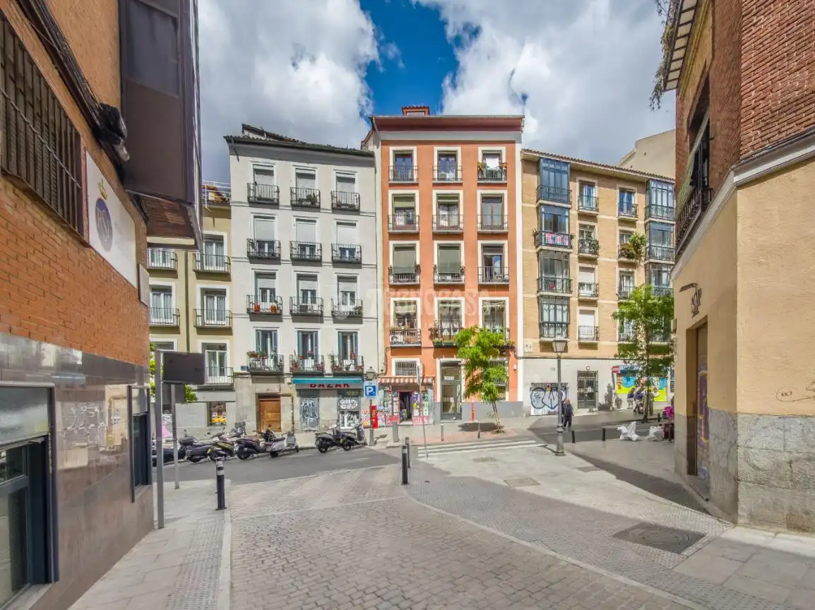 Vista exterior de Piso en venta en Madrid