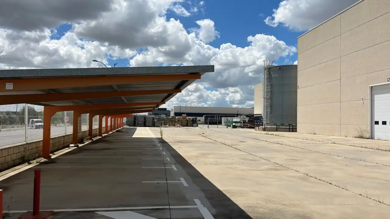 Exterior view of Industrial buildings for rent in Getafe