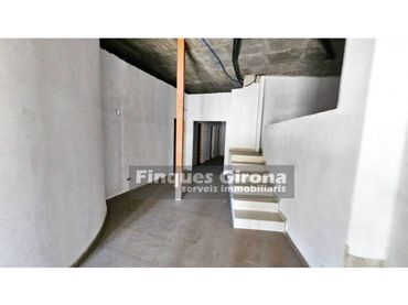 Local comercial en venda a Calle carme 165