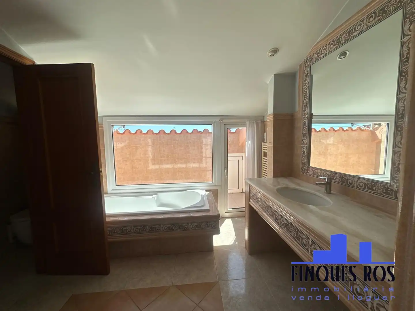 Bathroom of Houses for sale in Vinaròs  with Heating, Private garden and Terrace