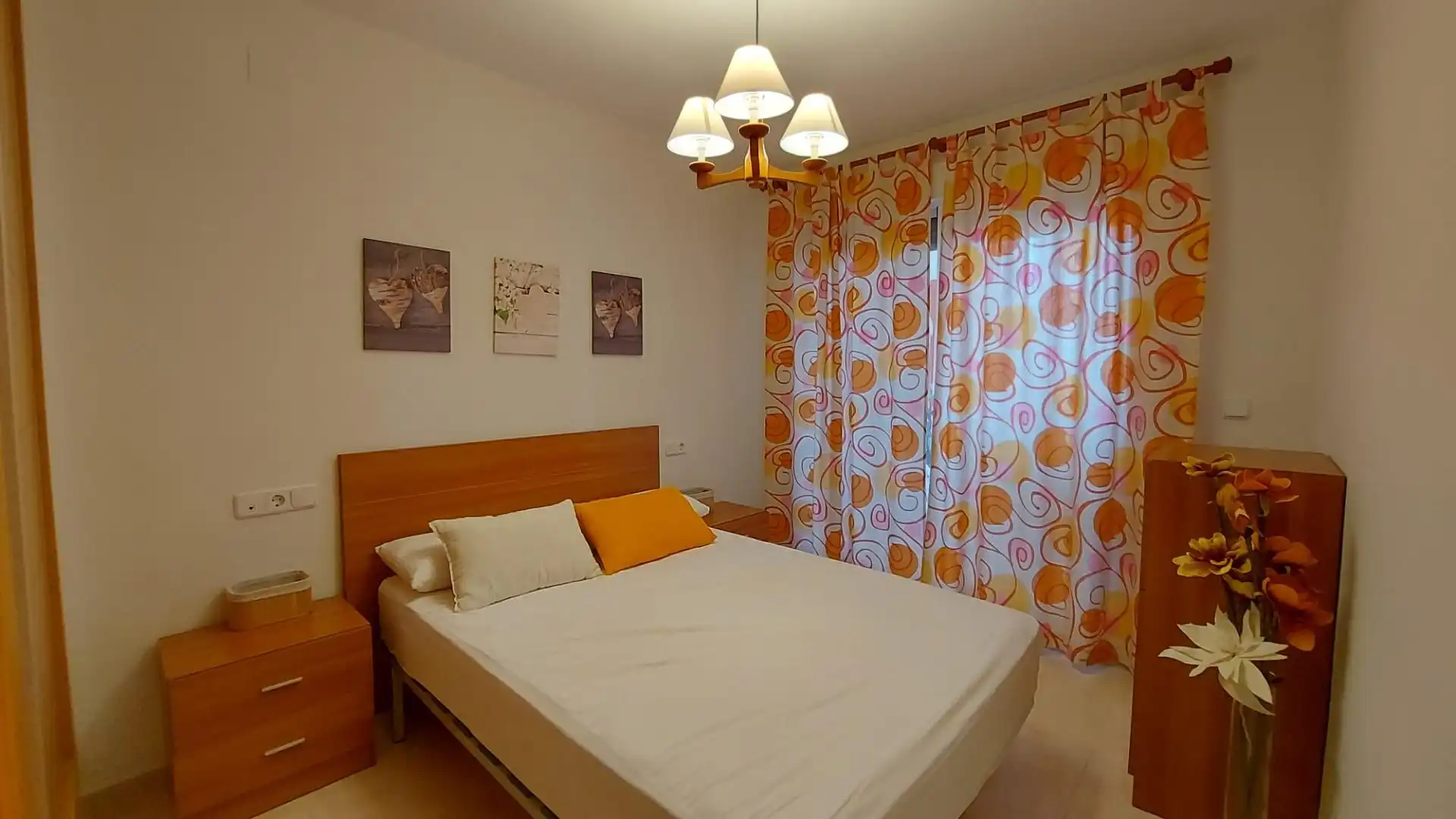 Habitación de Piso de alquiler en El Ejido con Aire acondicionado, Amueblado y Piscina comunitaria