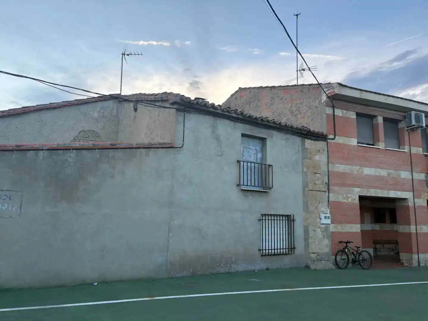 Vista exterior de Casa adosada en venda en Villanueva de Campeán, Zamora
