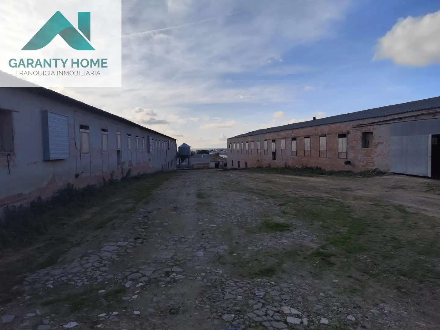 Nau industrial en venda en Recas