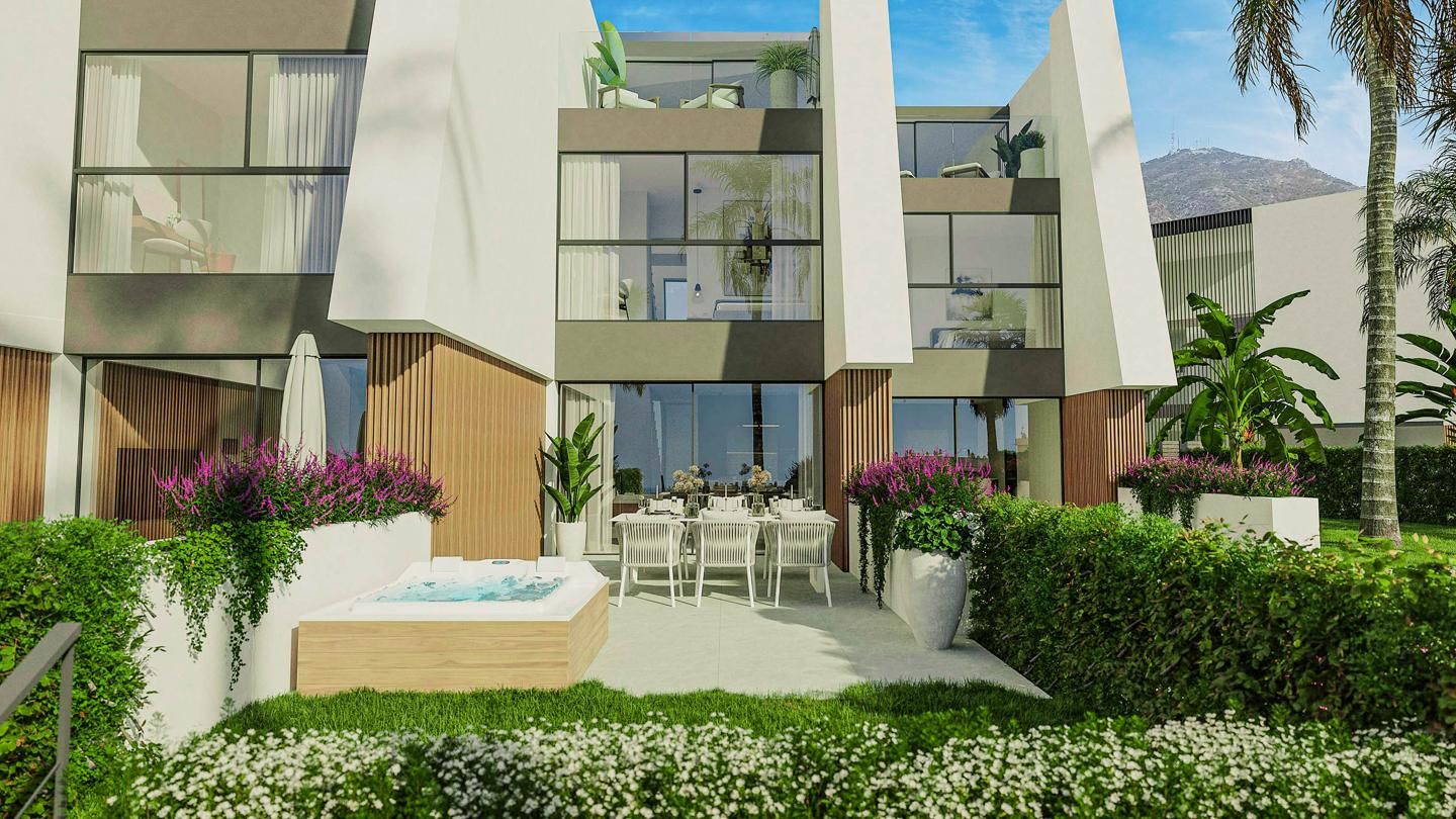 Terrace of Single-family semi-detached for sale in Fuengirola  with Air Conditioner, Heating and Private garden