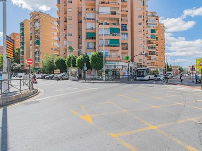 Exterior view of Flat for sale in  Granada Capital  with Terrace and Balcony