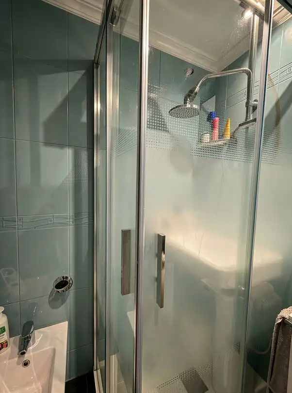 Bany de Pis en venda en Sevilla amb Aire condicionat i Calefacció