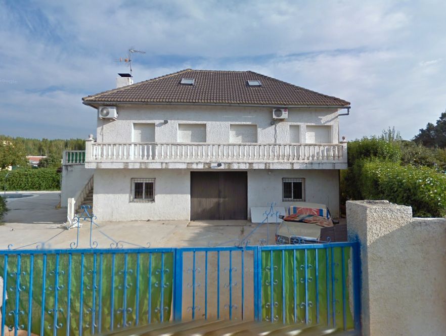Vista exterior de Casa o chalet en venta en Escalona con Calefacción, Piscina y Amueblado