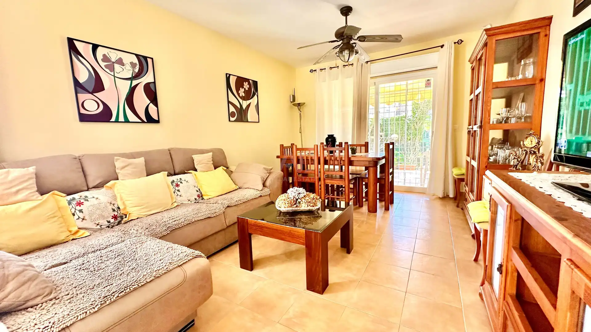 Sala de estar de Casa o chalet en venta en Islantilla con Calefacción, Terraza y Piscina